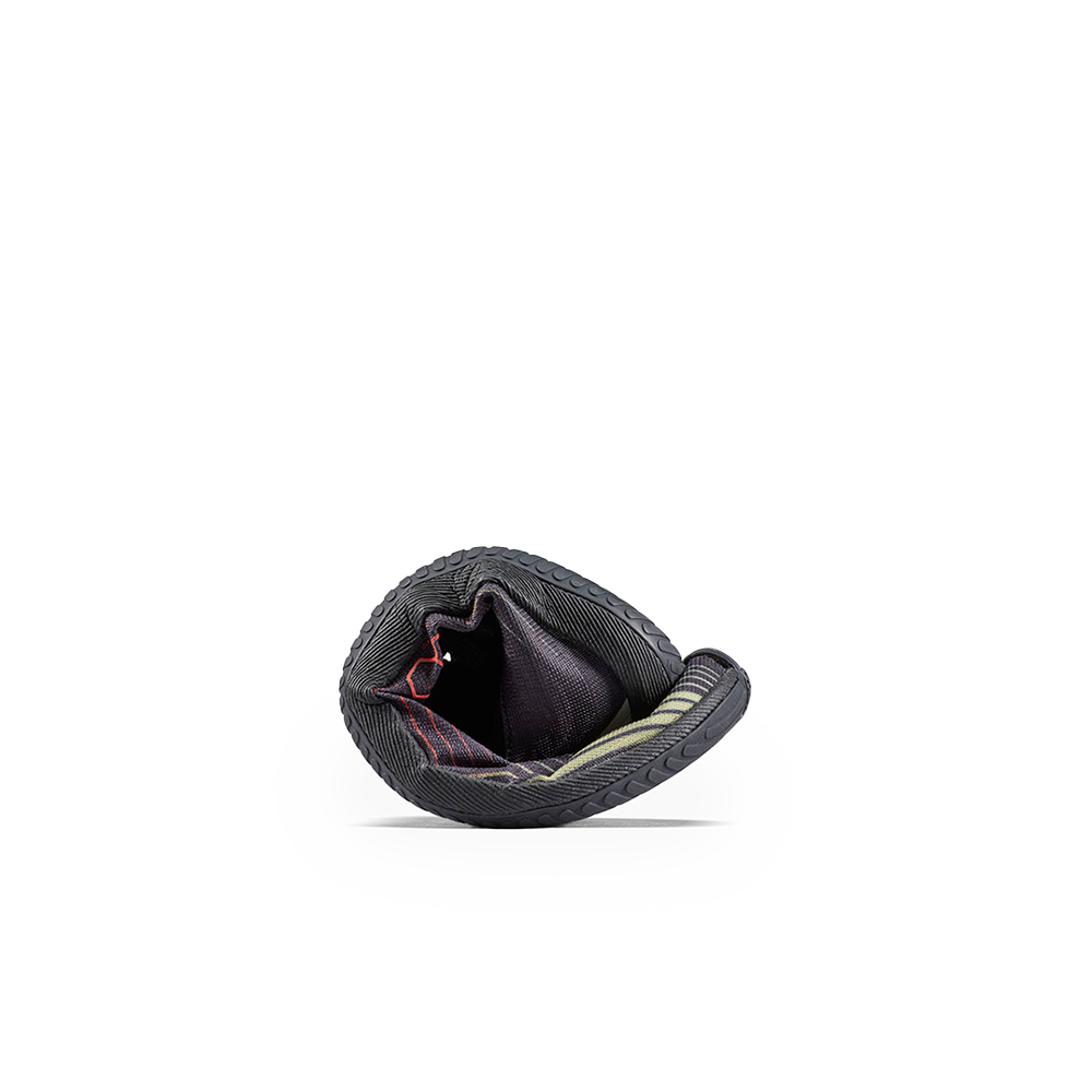 Vivobarefoot Primus Flow Mens Obsidian/Cherry Tomato