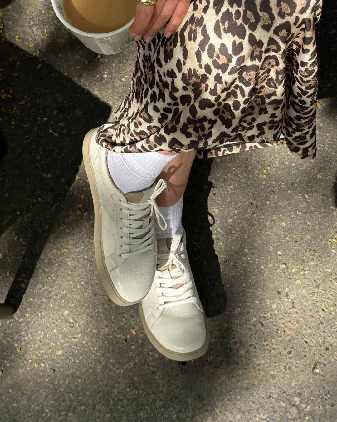 Groundies Universe Womens Off-White